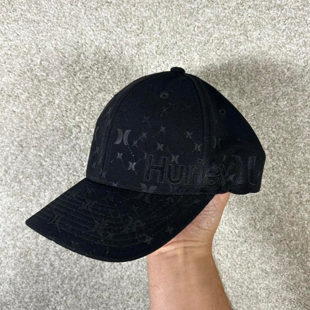 Y2K Hurley black monochrome flexfit fitted skater surf hat cap Size S/M